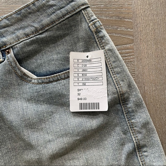 Urban Outfitters BDG Denim Shorts - Picture 2 of 5